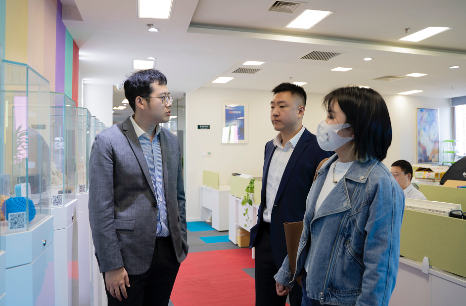 承達集團、北京港源裝飾公司一行蒞臨木蘭清總部商務考察